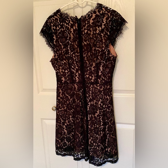 H&M Black Lace Cap Sleeve Cocktail Dress size M - Picture 3 of 5